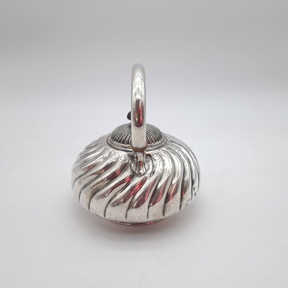 Silver Plate Tea Pot by Wilcox Silverplate Co. - Picture 6 of 11